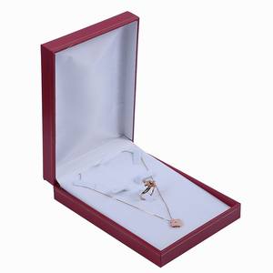 Venta al por mayor de alta gama de cuero PU joyero logotipo personalizado rectángulo de lujo PVC pulsera anillo colgante caja para conjunto de joyería - Product Image 3