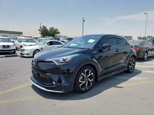 Pour SUV <span class=keywords><strong>hybride</strong></span> turbo <span class=keywords><strong>CH</strong></span>-<span class=keywords><strong>R</strong></span> avec intérieur foncé, pneus R17, sièges en cuir, conduite à gauche, boîte de vitesses automatique, caractéristiques économiques en termes de consommation de carburant - Product Image 6