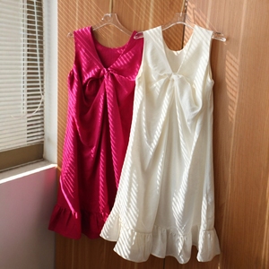 批发女式夏装百褶棉亚麻连衣裙v领无袖长亚麻连衣裙女式休闲 - Product Image 1