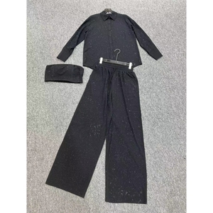 ชุดเซ็ต 3 ชิ้น เสื้อปักเลื่อมสีพื้นแบบใหม่สำหรับฤดูใบไม้ผลิและฤดูร้อน พร้อมเสื้อครอปและกางเกงเอวยางยืด แฟชั่นลำลองสำหรับผู้หญิง - Product Image 4