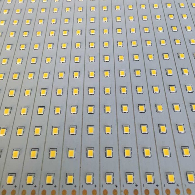 Hot Sale High Quality Super Bright Aluminum/FR-4 PCB LED Strip for 0.3M/0.6M/0.9M/1.2M/1.5M T5/T8 LED Tube Lights