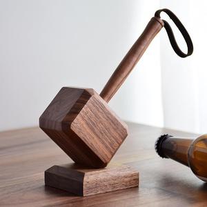 Ouvre-bouteille Marteau de Thor en bois de hêtre 19,5x8x6cm Marron café Décoration d'intérieur Ouvre-bière - Product Image 4