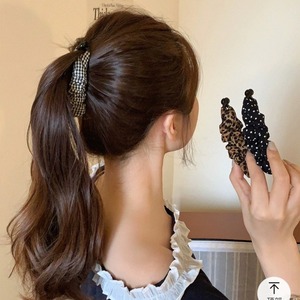 Nouvelle pince à cheveux banane en tissu léopard coréen vintage français pour femmes, accessoires de bijoux rétro faits à la main, épingles à cheveux froissées - Product Image 5