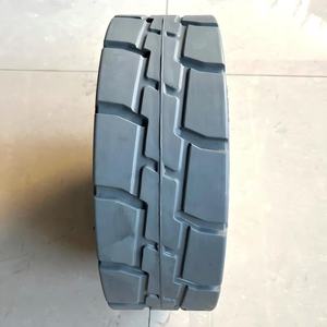 Rueda de neumático sin marcas Genie 1288762GT 15x5 con cinco orificios para elevador de tijera eléctrico GS4655 - Product Image 5