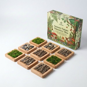 Tuiles sensorielles Montessori personnalisées en bois, thème <span class=keywords><strong>nature</strong></span> (mousse, pierre, écorce, sable), coffret cadeau coloré, jouet éducatif personnalisé OEM - Product Image 3