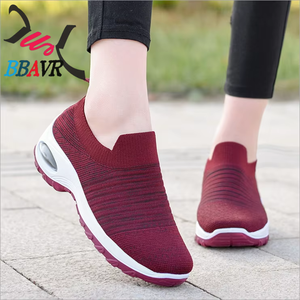 Vente en gros de chaussures pour femmes, baskets légères à plateforme, mode décontractée pour femmes - Product Image 6
