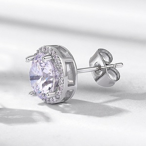 <span class=keywords><strong>Prix</strong></span> <span class=keywords><strong>d</strong></span>'usine 1ct 2ct 3ct Moissanite S925 Boucles <span class=keywords><strong>d</strong></span>'oreilles pour femmes et hommes Boucles <span class=keywords><strong>d</strong></span>'oreilles à clous en <span class=keywords><strong>diamant</strong></span> VVS Boucles <span class=keywords><strong>d</strong></span>'oreilles à clous en moissanite - Product Image 2