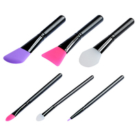 Pinceau applicateur de masque de boue en silicone souple avec logo personnalisé avec manche en bois noir 14cm outil de maquillage cosmétique pour les soins du visage