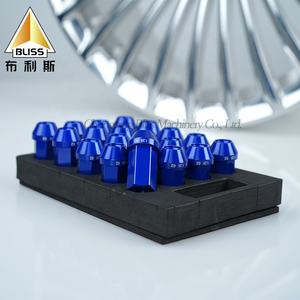 Pièces de performance pour voitures de course <span class=keywords><strong>Jante</strong></span> RB4 M12 * 1.25 M12X1.25 M14X1.25 <span class=keywords><strong>Jante</strong></span> de roue en aluminium vierge Écrous de blocage de roue personnalisés - Product Image 4