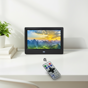 Mini cadre photo numérique portable <span class=keywords><strong>de</strong></span> 7 pouces, affichage <span class=keywords><strong>d</strong></span>'images sur carte SD USB pour album familial au chevet - Product Image 1