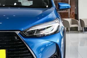 Toyota <span class=keywords><strong>Yaris</strong></span> X 1.5L CVT Leading Edition <span class=keywords><strong>2021</strong></span>: Auto Familiar Económico para Importación y Distribución Global - Product Image 5