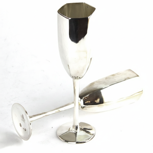 Modern Life Collection Royal Family Flauta hexagonal Sheffield Silver Metal Glam Design All-Season para restaurantes y hoteles - Product Image 2