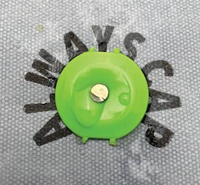 15 °   Clavos para Techo de Alambre con Tapas de Plástico de 1 Pulgada para Manta Protectora y Envoltura de Casa Nailpac
