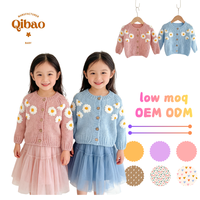Prêt à expédier, adorable cardigan en tricot pour bébé avec boutons en forme de marguerite, pull pour fillettes, vêtements d'extérieur