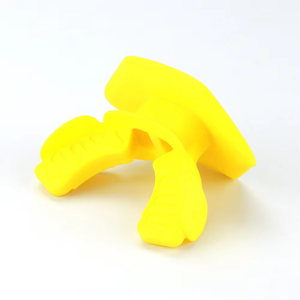 Boquilla deportiva Protector bucal de fútbol Protector de labios Protector de dientes para jóvenes adultos - Product Image 6