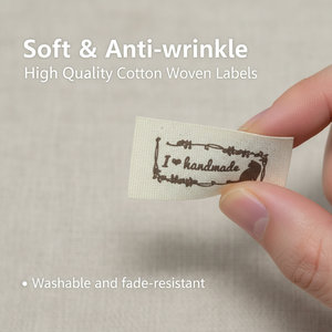 Étiquettes tissées personnalisées par le fabricant, étiquettes de marque pour vêtements Soft-Care, étiquettes tissées en satin de polyester, en rouleau - Product Image 6