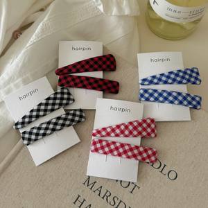 กิ๊บติดผมรูปสามเหลี่ยมลายตารางสีสันสดใสสไตล์เกาหลีสำหรับตกแต่งผมเด็กผู้หญิง - Product Image 1