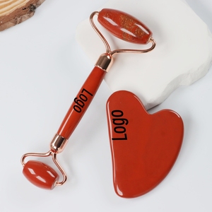 Set <span class=keywords><strong>di</strong></span> Strumenti <span class=keywords><strong>per</strong></span> Massaggio <span class=keywords><strong>Viso</strong></span> 2025 con Logo Personalizzato, Rullo in <span class=keywords><strong>Pietra</strong></span> <span class=keywords><strong>di</strong></span> <span class=keywords><strong>Giada</strong></span> e Gua Sha, Rullo in Diaspro Rosso <span class=keywords><strong>per</strong></span> <span class=keywords><strong>il</strong></span> <span class=keywords><strong>Viso</strong></span> - Product Image 1