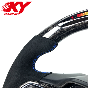Volant sport en fibre de carbone forgée sur mesure avec LED et revêtement en suède, compatible avec Ford Focus MK2 MK3 MK4 ST RS ST-Line - Product Image 2