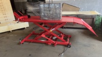 Table élévatrice hydraulique pour moto CE 1000LB OEM, élévateur à ciseaux pour moto OEM, table de réparation pneumatique en acier, table de levage à air