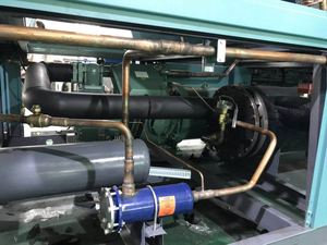 Équipement de refroidissement industriel, refroidisseur à vis refroidi par air de 328,2 kW avec moteur pour la circulation de la réfrigération - Product Image 6