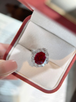 Nouvelle Arrivée Bague en Or Blanc 18K avec Rubis de Laboratoire, Poids Total 6.36g, Poids Pierre 5.372ct, Bijoux Fins en Gros et au Détail
