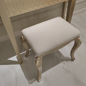 Tavolo da Trucco e Toeletta in Legno Massello <span class=keywords><strong>Stile</strong></span> Americano Yicheng Beauty <span class=keywords><strong>con</strong></span> Specchio, Lussuoso Mobile da Toeletta in Vendita - Product Image 4