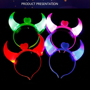 Fascia per Capelli con Corna del Diavolo Lampeggianti LED, Accessorio per Feste di Halloween e Capodanno 2023, Elastici per Capelli 3D in Acrilico a Forma di Coniglio Pasquale - Product Image 5