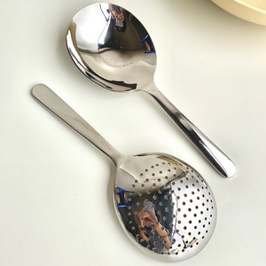 กระชอนตักอาหารสแตนเลส หัวใหญ่ หนา ทนทาน สีพื้น สำหรับโรงแรม โรงอาหาร ช้อนเสิร์ฟ S052 - Product Image 3