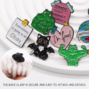 Tùy Chỉnh Ve Áo Pins Logo Thiết Kế Riêng Của Bạn Phù Hiệu Kim Loại Mềm Cứng Men Hat Pins Kawaii Sắt Thủ Công Mỹ Nghệ Số Lượng Lớn Từ Trung Quốc - Product Image 2