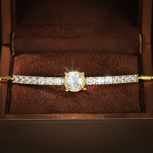 Bracciale minimalista da donna, misura regolabile, elegante gioiello da polso per tutti i giorni - Product Image 2