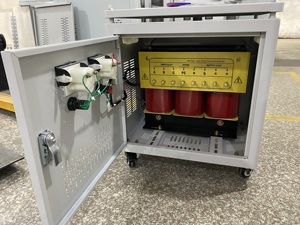 Máy biến áp đồng 8kva <span class=keywords><strong>10kva</strong></span> 15kva 20kva 30kva 110v 220v 50hz 60hz ba pha khô loại hạ thế - Product Image 4