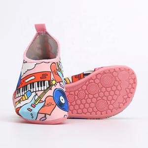 Chaussures d'eau à séchage rapide pour enfants, sandales de pataugeoire, pieds nus, pour la plage, pour garçons et filles, tendance 2020 - Product Image 5