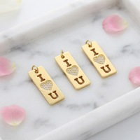 Pendentif rectangulaire plaqué or 18 carats avec message « Je t'aime », breloque en or avec lettre rubis et cœur pour cadeau de Saint-Valentin, vente en gros