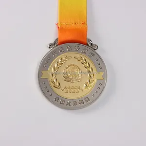 مخصص المعادن الرياضة الذهب جائزة الفائز 5k تشغيل ماراثون الاطفال ميدالية مع الشريط