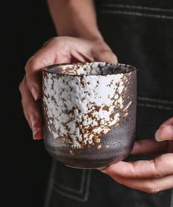 Tasse à café, thé ou saké en céramique japonaise moderne de 250 ml, en porcelaine écologique avec motif de dessin animé pour usage domestique, vente en gros - Product Image 6