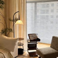 Lampadaire LED de style moderne et pratique, design rétro de luxe léger, pour salon, bureau et chambre à coucher