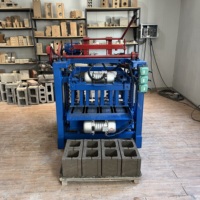 Machine de fabrication de briques semi-automatique multifonctionnelle 4-35A pour briques autobloquantes, creuses et de pavage, best-seller au Mozambique