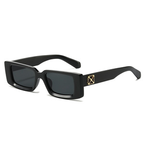 Lunettes de soleil de style européen et américain, petite monture, noires, protection UV400, pour sports de plein air - Product Image 1