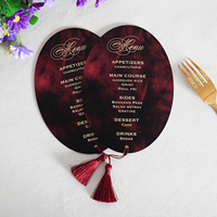 Tarjeta de menú de acrílico transparente impresa personalizada roja de muestra gratis con borla para cumpleaños/boda/Fiesta de vacaciones y restaurante