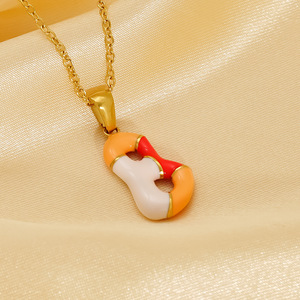 Collier Pendentif <span class=keywords><strong>Lettre</strong></span> Colorée en Acier Inoxydable Plaqué Or 18K pour Femme, Nouveau Style, en Époxy et Bulles, 26 Lettres, Vente en Gros - Product Image 5