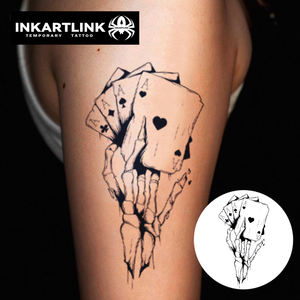 INKARTLINK Autocollant de <span class=keywords><strong>tatouage</strong></span> main squelette, Cartes <span class=keywords><strong>à</strong></span> <span class=keywords><strong>jouer</strong></span> As, Thème de la chance et du jeu, Streetwear Gothique, Herbal, 15 jours, Art corporel, Fournitures en gros - Product Image 2