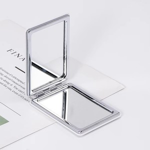 Vòng Trái Tim Vuông PU Da Túi Kích Thước Du Lịch Trang Điểm Gương Với Biểu Tượng Cá Nhân Cho Du Lịch Quà Lưu Niệm Vẻ Đẹp Sử Dụng - Product Image 5