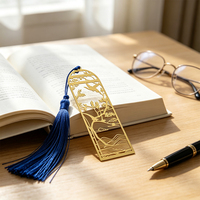 Marque-pages en métal personnalisés avec logo, cadeaux pour l'école, le bureau, les fêtes, design anime, plaqué or, marque-pages réutilisables avec rubans et pompons