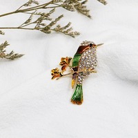 Broche Épervier Colorée Adorable et Tendance, Broches d'Oiseaux, Épingle de Col, Accessoires Vestimentaires pour Femme, Cadeau de Fêtes