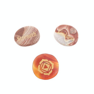 Pietre curative di meditazione con pietre preziose di <span class=keywords><strong>giada</strong></span> di <span class=keywords><strong>colore</strong></span> misto personalizzate <span class=keywords><strong>pietra</strong></span> preziosa naturale lucidata di prezzo della fabbrica cinese - Product Image 3