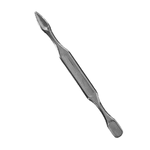 Outils de manucure réutilisables en acier inoxydable à double extrémité avec fourchette, cuillère, pousse-cuticules et couteau pour nettoyer les ongles et pousser les cuticules - Product Image 4