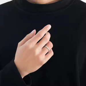 Exquisito Anillo de Plata de Ley con Moissanita Estilo Hip Hop, Diamante de Calidad Premium, Anillo de Moda Audaz, Regalo de Aniversario de Bodas para Hombre - Product Image 6