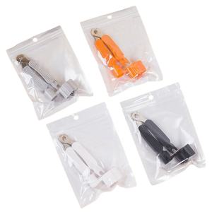 Outil 3-en-1 pour <span class=keywords><strong>guitare</strong></span> acoustique : enrouleur <span class=keywords><strong>de</strong></span> <span class=keywords><strong>cordes</strong></span>, coupe-corde, extracteur <span class=keywords><strong>de</strong></span> chevilles <span class=keywords><strong>de</strong></span> pont – Ergonomique, durable, facile à utiliser – Accessoire <span class=keywords><strong>de</strong></span> changement <span class=keywords><strong>de</strong></span> <span class=keywords><strong>cordes</strong></span> - Product Image 5