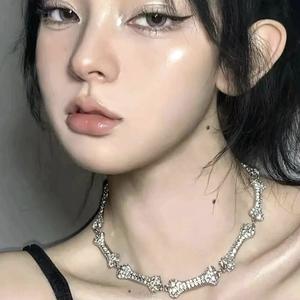 Pendientes y Pulsera de Cadena Saturno de la <span class=keywords><strong>Serie</strong></span> <span class=keywords><strong>Bones</strong></span> de Tungsteno con Diamantes Completos Empress Dowager, Diseño Personalizado de Moda Femenina Brillante - Product Image 5